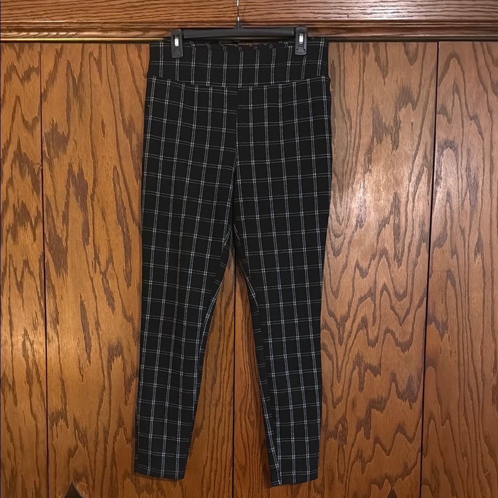 LuLaRoe Black and White Plaid Leggings